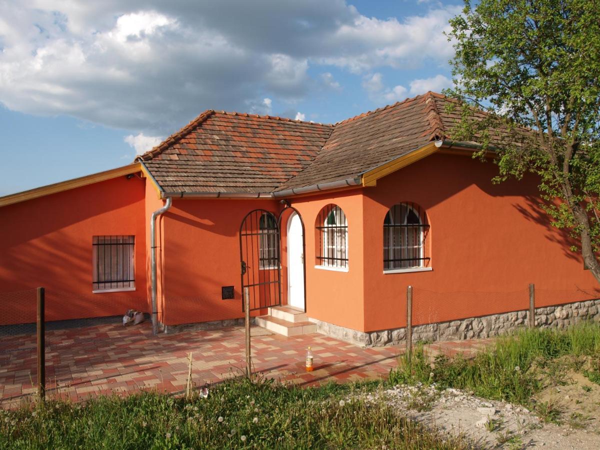 Rozsa Haz Villa Csernely Bagian luar foto